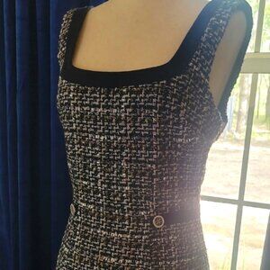 Guess Black and White Mini Dress with Chic Appeal